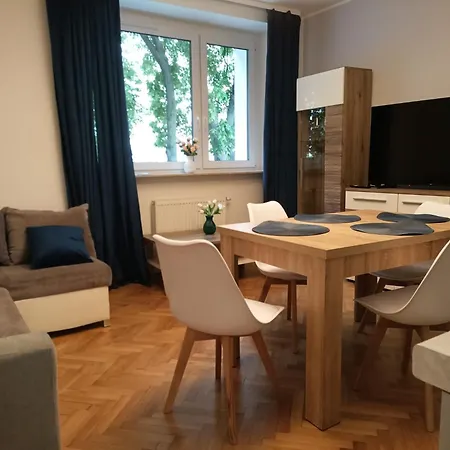 Welcome * 格丁尼亚